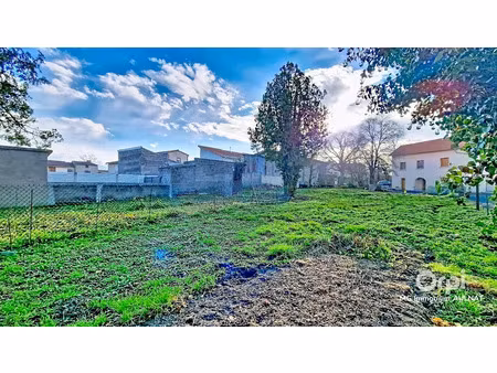 vente terrain à batir 658 m² à malintrat (63510)  107 000 €