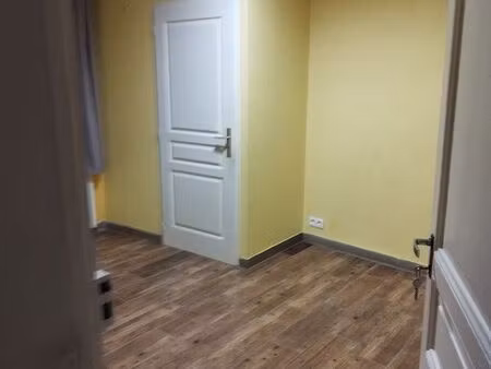 a louer bureau de 12m² en rdc  proche gare marmande