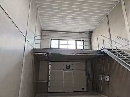 unité pme neuve | 68m² & 22 m² de mezzanine | 1 parking