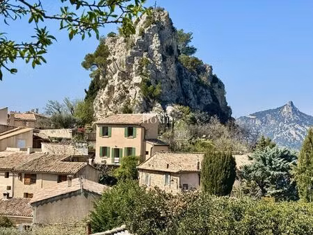 à vendre maison atypique avec vue exceptionnelle à la roque-alric