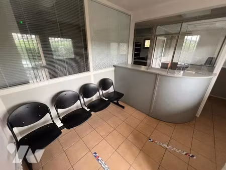 vente locaux professionnels à le cannet (06110)  299 500 €