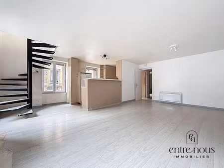 vente immeuble 5 pièces 153 m² à cours-la-ville (69470)  75 000 €
