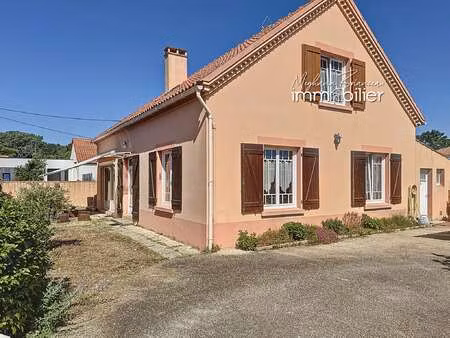 vente maison à notre-dame-de-monts (85690) : à vendre / 137m² notre-dame-de-monts