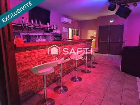 grand local commercial et appartement