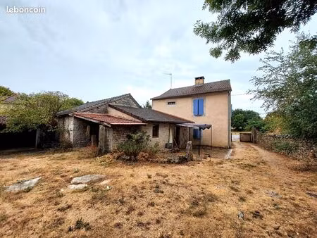 maison individuelle - 3 chrs - jardin