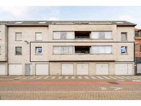 ruim appartement (145 91m²) in het centrum van ingelmunst...