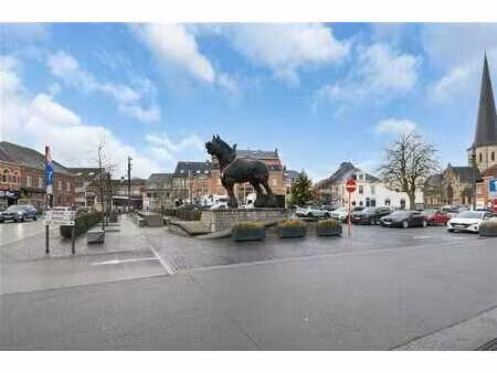 fantastisch gelegen winkel of kantoor