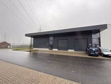 entrepôt à louer - parc industriel polissou 38