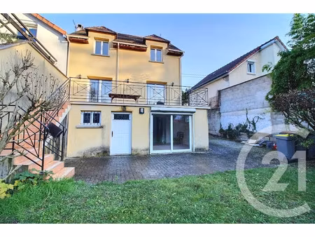 location maison 7 pièces 96.85 m² à chennevieres-sur-marne (94430)  2 200 €