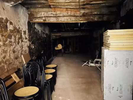 espace de stockage environ 40m2