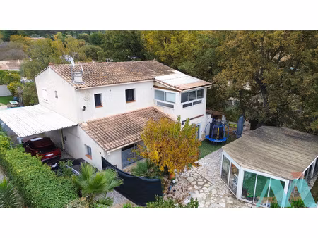 maison t5 avec piscine le castellet