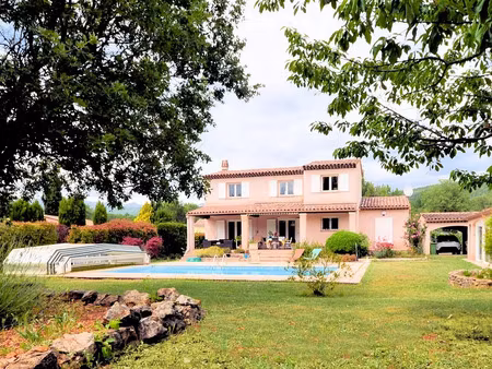saint cezaire – lumineuse villa avec piscine  pool house et grand garage en sous-sol de 11