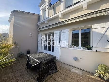 appartement à vendre de 3 pièces de 70.84 m² + terrasse   cave  parking privée et garage