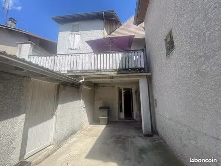 appartement 3 pièces 80 m²