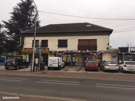 local de stockage 73m² - domont