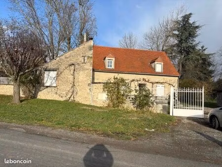 belle maison f4 avec garage et terrain à effiat