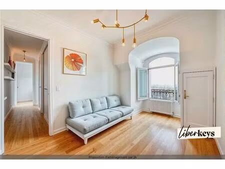 2 pièces - 45m² - dernier étage vue dégagée - paris 13ème