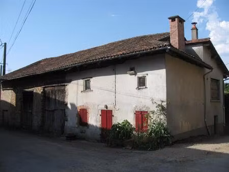 maisons + 2 granges + jardin attenant