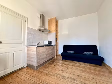 location meublée appartement 1 pièce 16 m² à auch (32000)  350 €