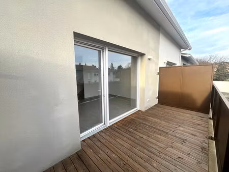 appartement bruguieres 3 pièces 56 m² + 9m² de balcon + 2 parking !