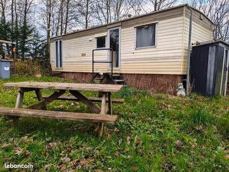mobile-home avec terrain et étang privatifs