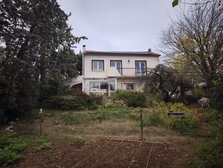 maison r+1 de 140m2 sur 2500m2 de terrain avec piscine