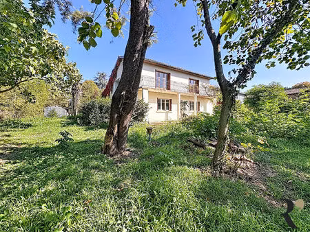 maison 200 m² avec deux garages à sainte-foy-d'aigrefeuille parcelle de 1539 m²