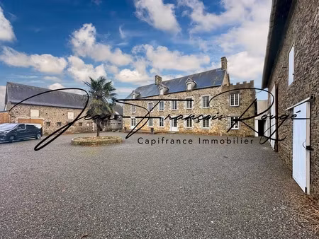 propriété en pierres de 243 m²  avec dépendances et 28 970 euros de rendement locatif !!!