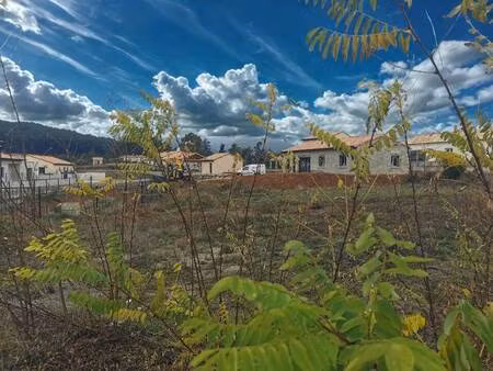 terrain constructible viabilisé à vendre