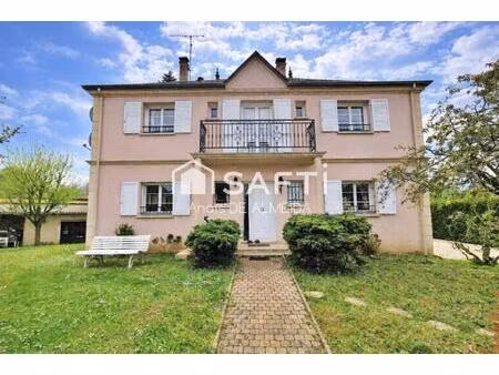 superbe maison de famille dans un environnement calme et verdoyant