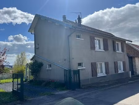 maison de 147 m2  3 chambres  terrain et dépendance