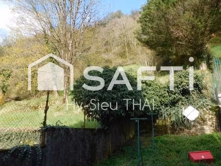 maison de ville  a rénover  108 m2 habitables sur 3 niveaux  5 pièces  combles aménageable