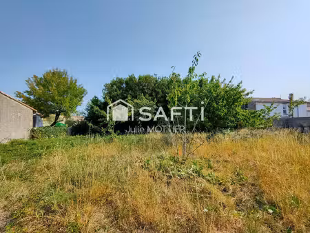 terrain a batir sainte marie de re zone ua 300m² au sol possible