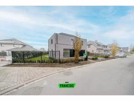 huis te huur in diksmuide met 4 slaapkamers