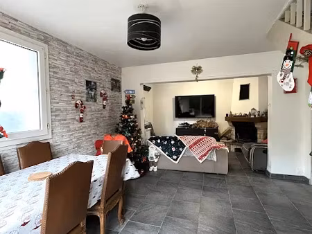 vente maison 5 pièces 102 m² à chârost (18290)  95 000 €