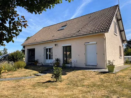 pavillon de plain pied à pleumartin