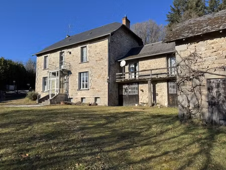 belle et agréable propriété avec dépendances