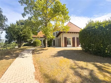 superbe demeure familiale avec vie de plain-pied