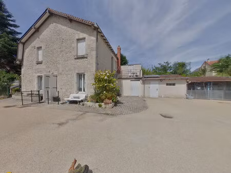 maison la roche posay