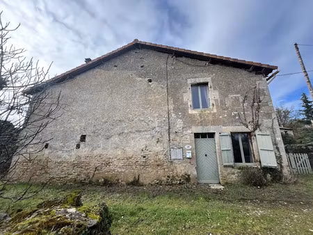 vente maison 6 pièces 150 m² à saint-claud (16450)  85 500 €