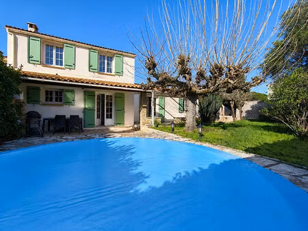 plan d'orgon - villa familiale 122 m² avec piscine et suite parentale ? cadre calme sans v