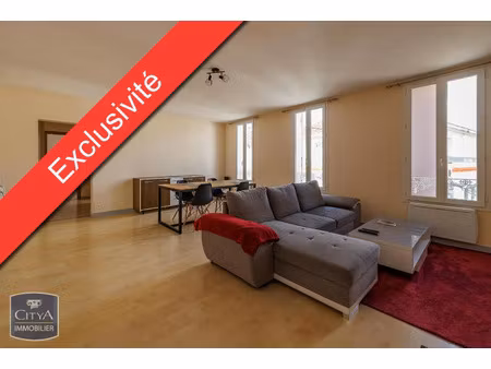 immeuble à vendre 189 m² - lussac (33) - 173 000€