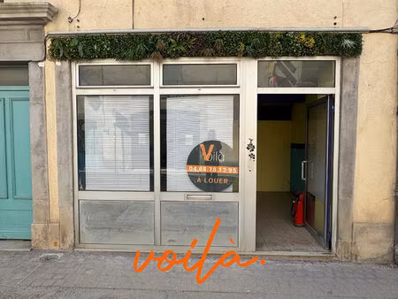 carcassonne place saint gimer - local professionnel ou commercial 30 m² avec vitrine