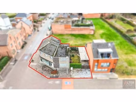 handelspand met woonst - 5 slaapkamers