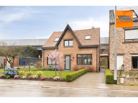 volledig gerenoveerde  instapklare woning gelegen in wilsele.