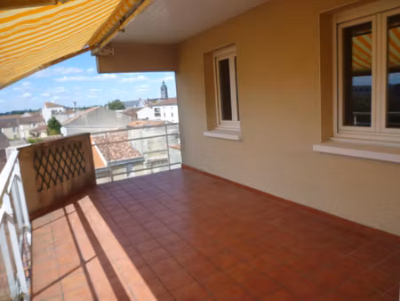 location appartement 6 pièces 119m² cognac 16100