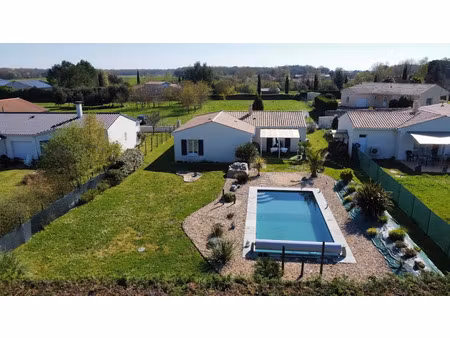 vente maison 4 pièces 100 m² à saint-simon-de-pellouaille (17260)  259 000 €