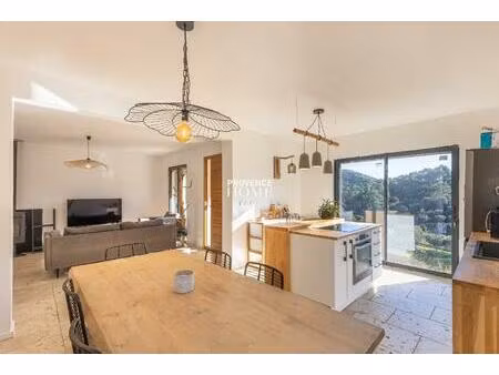 a vendre villa avec vue luberon aux taillades en provence