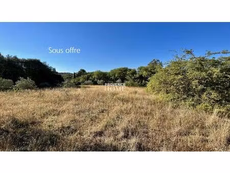 a vendre terrain constructible 2355m2 a gordes luberon provence