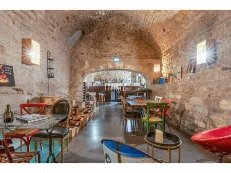 a vendre maison de village du 18ème avec espace commercial dans ancien moulin a huile...